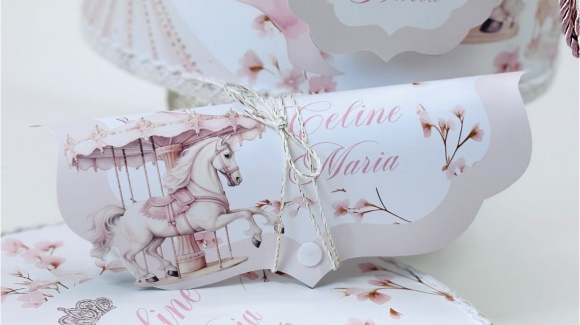 Trusou botez carusel cu cai roz pal si flori pastelate Pink Carousel 20